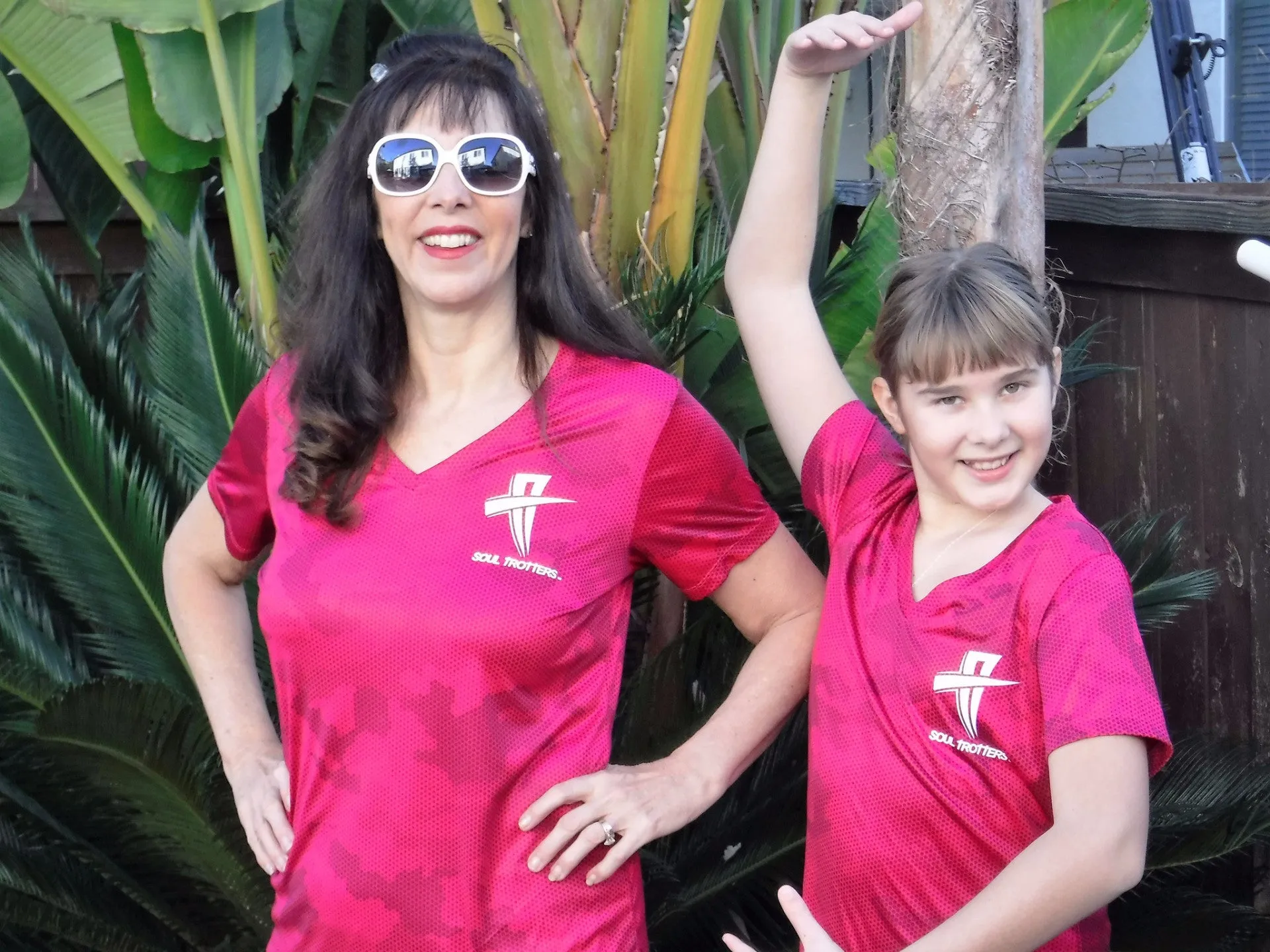 Action Cross Women's Short Sleeve - Soul Cool Fit T-Shirt - Raspberry Camo Fade - Amazon