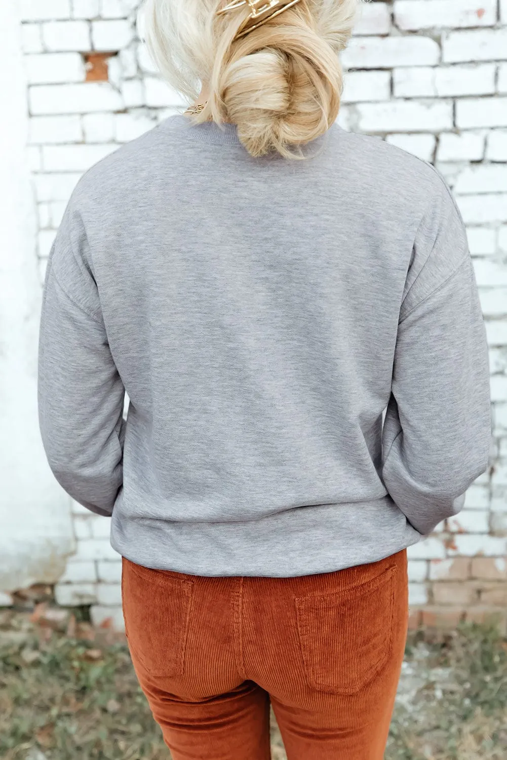 Breaking COLD Gray Letter Graphic Sweatshirt for Fall & Autumn