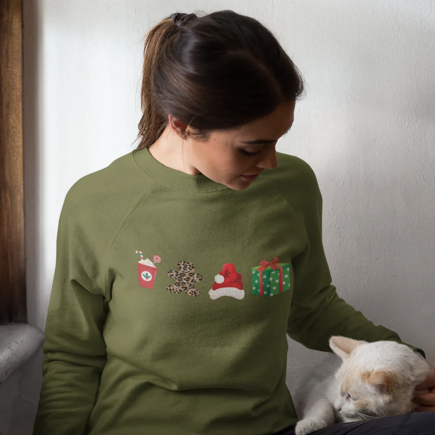 Christmas Sweatshirt, Womens Christmas Sweatshirt, Christmas Sweatshirts for Women, Christmas Women,Merry Christmas Sweatshirt