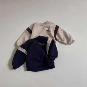 Color-Block Long-Sleeved Sweatshirt