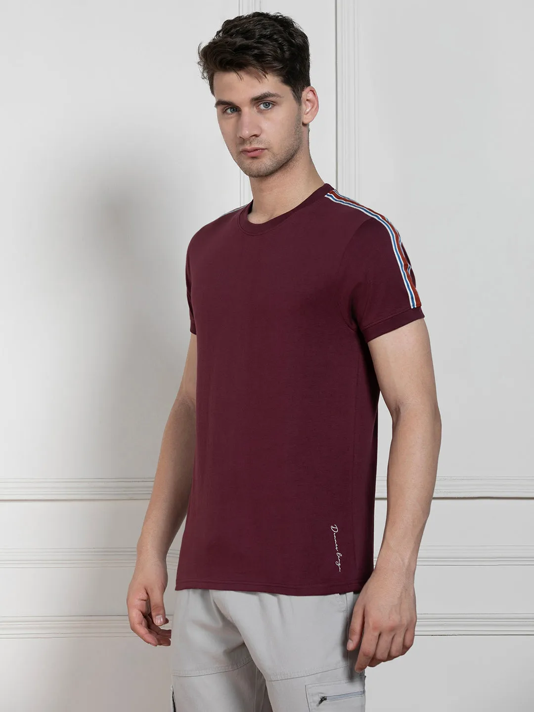 Men's Maroon Round Neck Solid Regular Fit T-Shirt